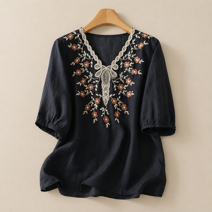 Blusa de Algodón y Lino Bordada Clara