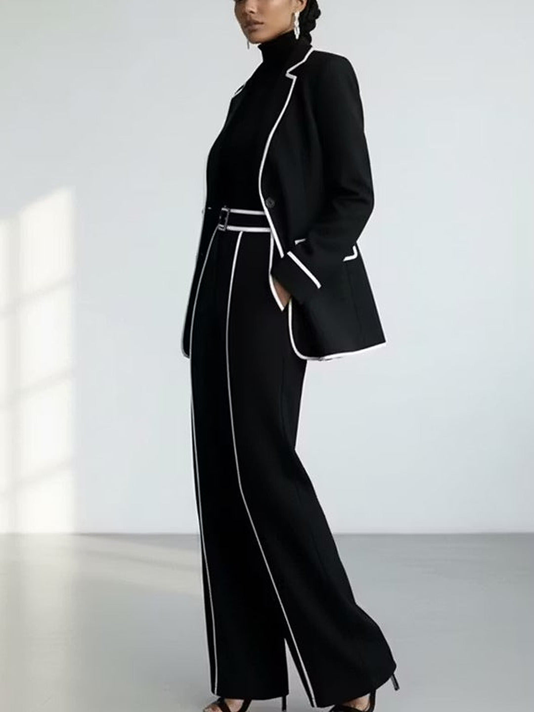 Clementina | Conjunto de blazer y pantalón con ribetes en contraste, negro