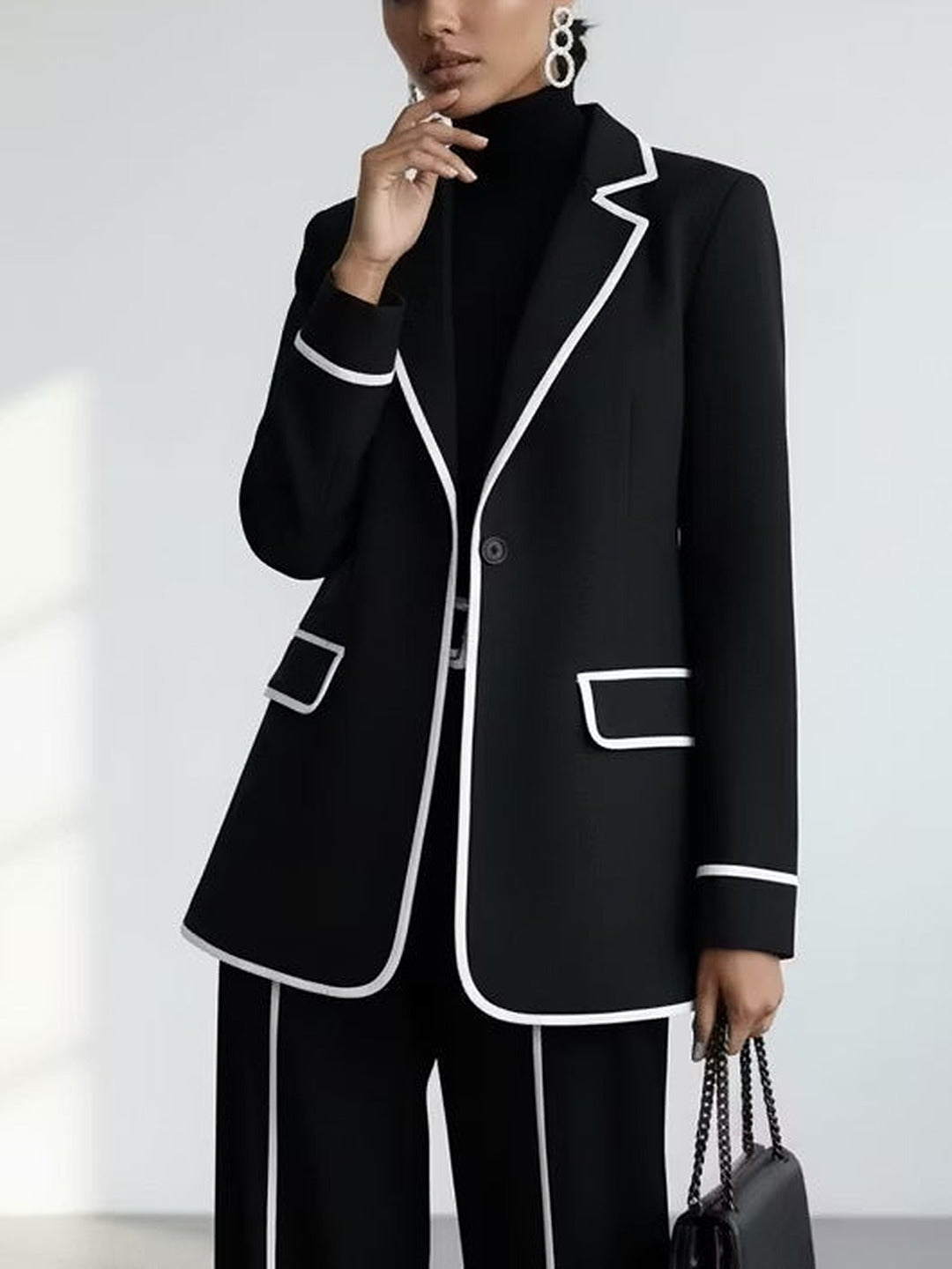 Clementina | Conjunto de blazer y pantalón con ribetes en contraste, negro